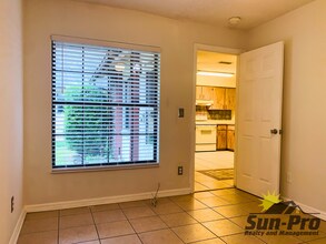 1010 Stonybrook Cir in Port Orange, FL - Building Photo - Building Photo