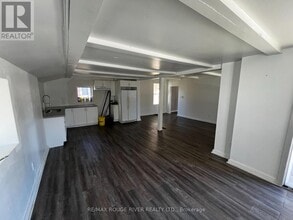88 King St in Kawartha Lakes, ON - Building Photo - Building Photo