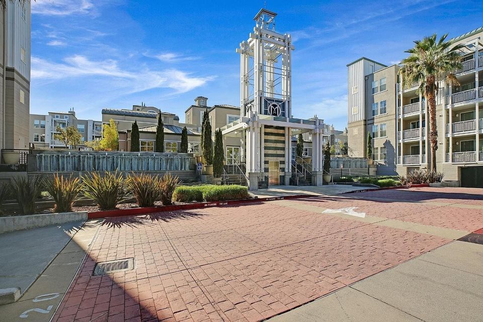 3901 Lick Mill Blvd, Unit 225 in Santa Clara, CA - Building Photo