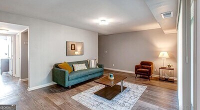 3524 E Clubhouse Cir-Unit -B in Decatur, GA - Building Photo - Building Photo