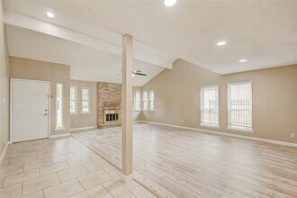 2302 Brook View Ln in Sugar Land, TX - Building Photo - Building Photo