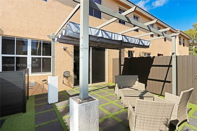 1458 SE 26th Ave in Homestead, FL - Building Photo - Building Photo