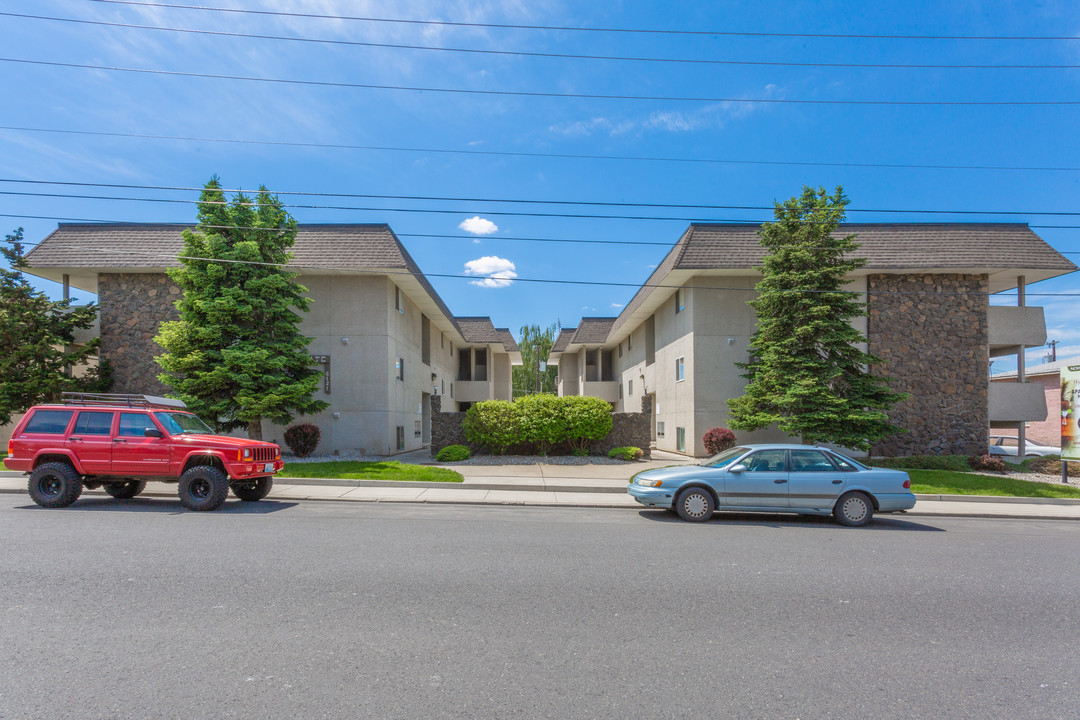 Stonegate Apartments in Spokane, WA - Building Photo