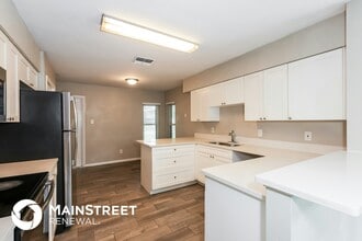 17606 Shadyside Cir in Lutz, FL - Building Photo - Building Photo