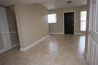 479 NW 19th St in Miami, FL - Building Photo - Building Photo