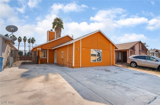 5453 Requa Ave in Las Vegas, NV - Building Photo - Building Photo