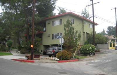 10136 Silverton Ave in Tujunga, CA - Building Photo