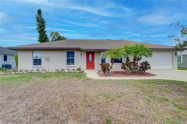 3035 42nd Terrace SW in Naples, FL - Building Photo - Building Photo