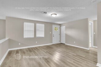 1310 Muirfield Dr in Stone Mountain, GA - Foto de edificio - Building Photo