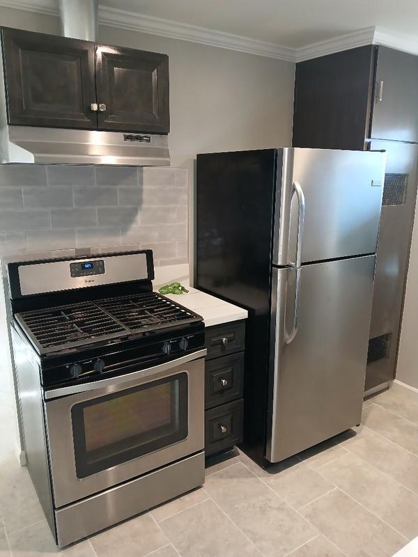 property at 580 W Shamrock St