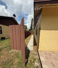 4403 NW 4th Ave in Pompano Beach, FL - Building Photo - Building Photo