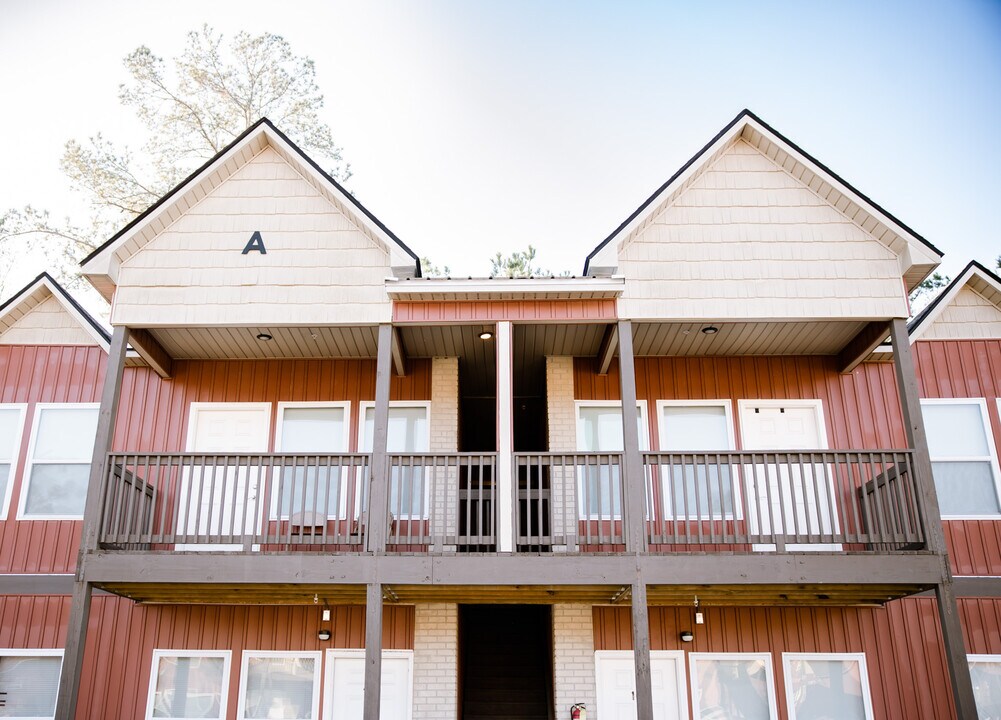 Platform Cairo in Cairo, GA - Foto de edificio