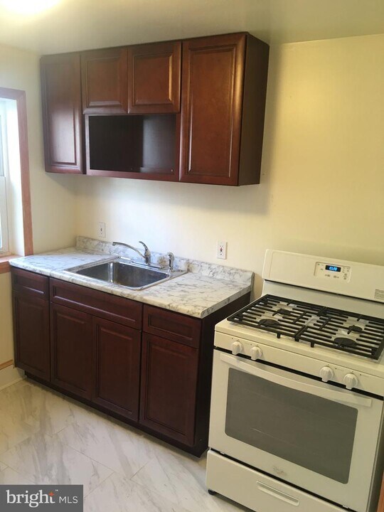 5013 Tacoma St Photo