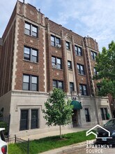 948 W Cuyler Ave, Unit 314 in Chicago, IL - Building Photo - Building Photo
