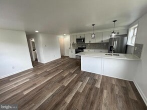 32 E Hancock St in Lansdale, PA - Building Photo - Building Photo