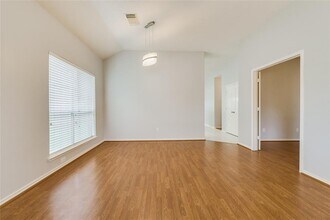 3402 Pebble Beach Ln in Pearland, TX - Building Photo - Building Photo