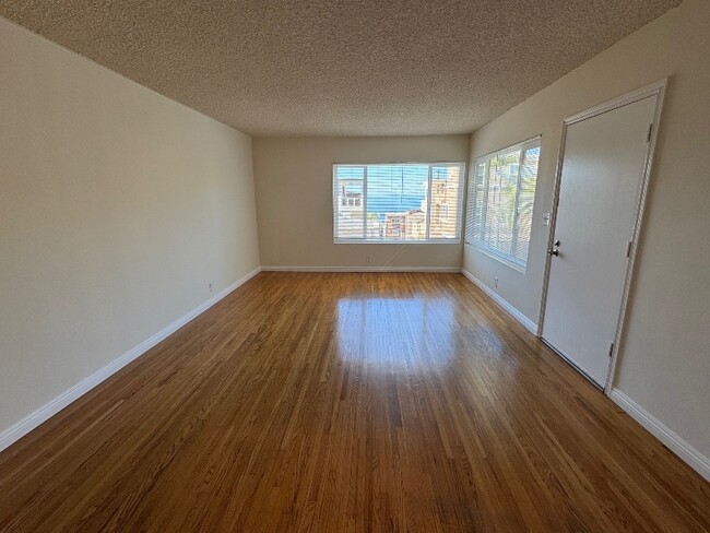 2508 Highland Ave, Unit A in Manhattan Beach, CA - Foto de edificio - Building Photo
