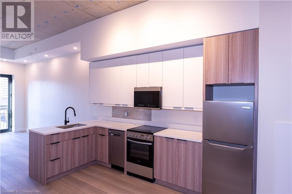 169 James St S in Hamilton, ON - Building Photo