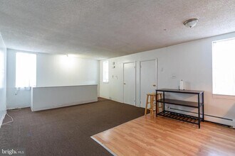 2400 S 4th St in Philadelphia, PA - Building Photo - Building Photo