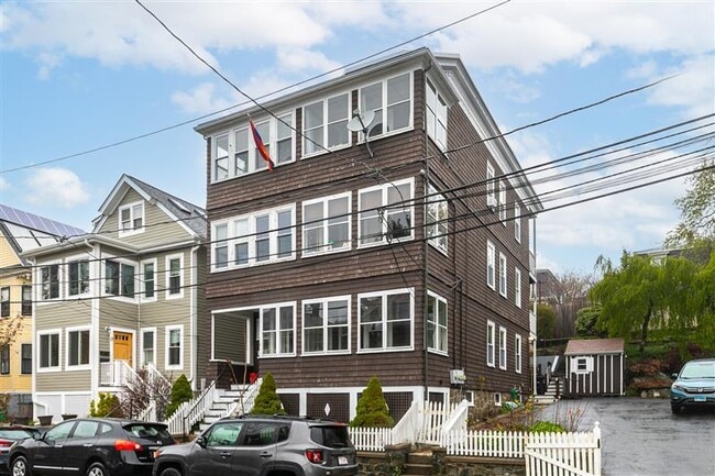 19 Malvern Ave, Unit #2