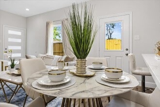 8011 W Elizabeth Ln in Fort Worth, TX - Building Photo - Building Photo