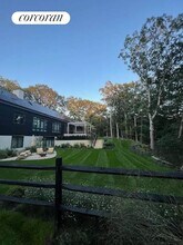 9 Willow Pond Rd in Shelter Island, NY - Building Photo - Building Photo