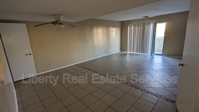 727 S Main St in Hinesville, GA - Building Photo - Building Photo