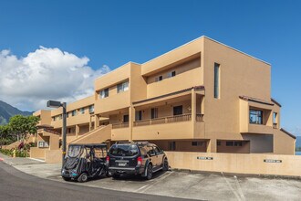 Poha Kea in Kaneohe, HI - Foto de edificio - Primary Photo