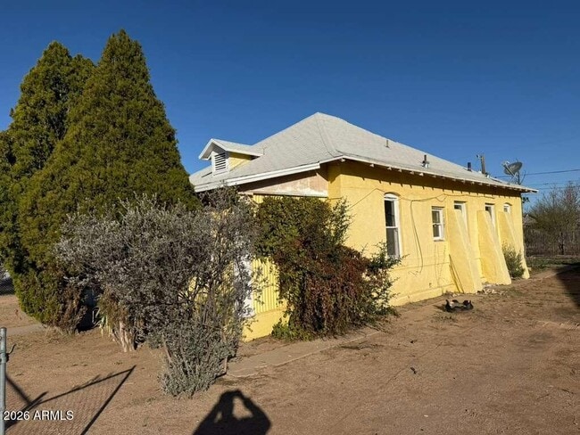 1014 E 14th St in Douglas, AZ - Building Photo - Building Photo