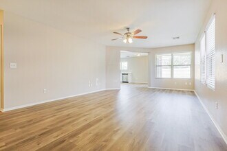 2300 E Gleneagle Dr in Chandler, AZ - Building Photo - Building Photo