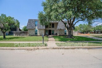 3313 Country Club Rd in Pantego, TX - Building Photo - Building Photo