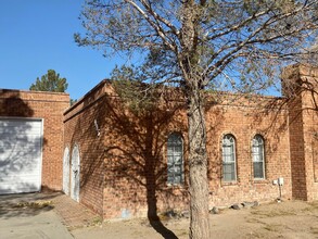 995 N Rio Vista Rd in Socorro, TX - Building Photo - Building Photo