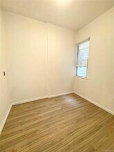 238-03 Braddock Ave in Queens, NY - Foto de edificio - Building Photo