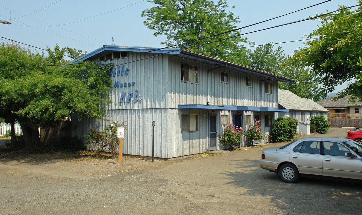 1715 Maple St in Philomath, OR - Building Photo