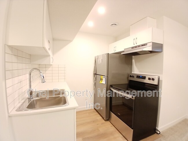 property at 1934-1209 209 St NW