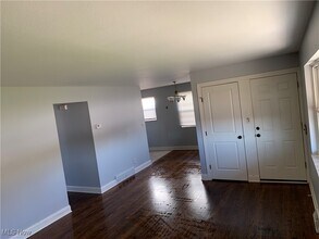 5014 E 71st St in Cleveland, OH - Building Photo - Building Photo