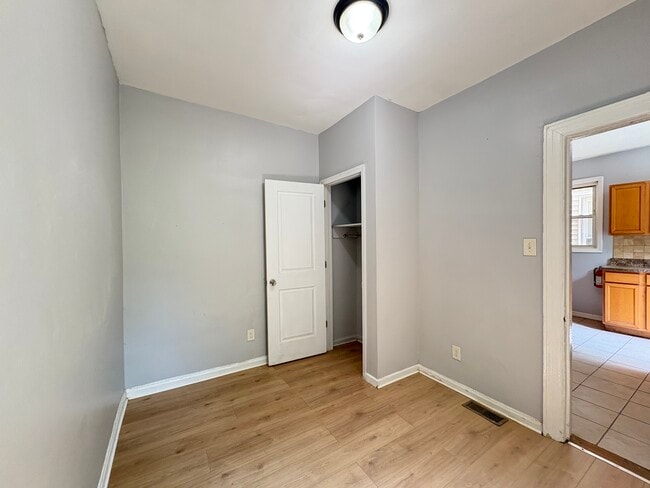 11 Dwight St, Unit 1 in Jersey City, NJ - Building Photo - Building Photo
