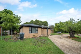 4626 De Kalb Ave in Dallas, TX - Building Photo - Building Photo