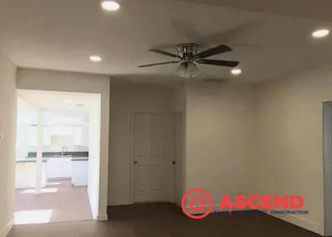 404 Decatur St in Bakersfield, CA - Building Photo - Building Photo