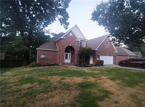 2300 SW Penny Ln in Bentonville, AR - Building Photo - Building Photo