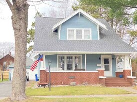 828 W Thomas St in Wausau, WI - Building Photo