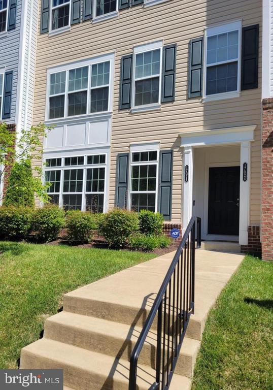 17026 Beveridge Dr-Unit -27 in Dumfries, VA - Building Photo - Building Photo