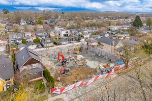 Entroterra in Vancouver, BC - Building Photo