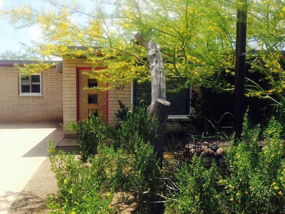 322 S Terry Cir in Tempe, AZ - Building Photo