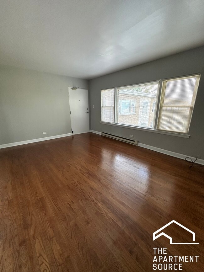 property at 7628 N Milwaukee Ave