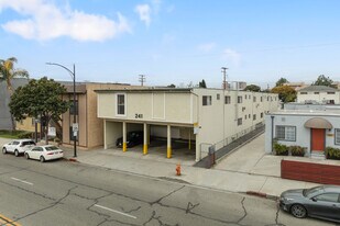 241 E. Alameda Ave in Burbank, CA - Building Photo