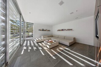 28 Beach Ln in Wainscott, NY - Building Photo - Building Photo