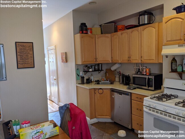 18 Portsmouth St in Cambridge, MA - Building Photo - Building Photo
