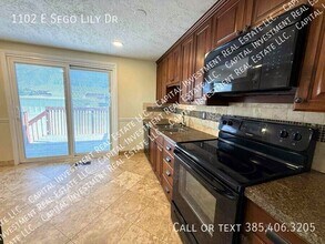 1102 E Sego Lily Dr in Sandy, UT - Building Photo - Building Photo