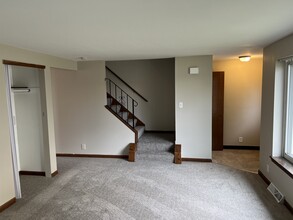 200 Evane Dr in Depew, NY - Building Photo - Building Photo